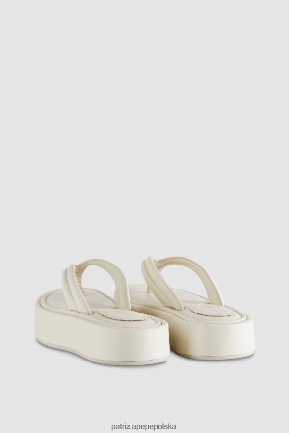 obuwie Patrizia Pepe złamana biel kobiety sandały z klapkami 866488859