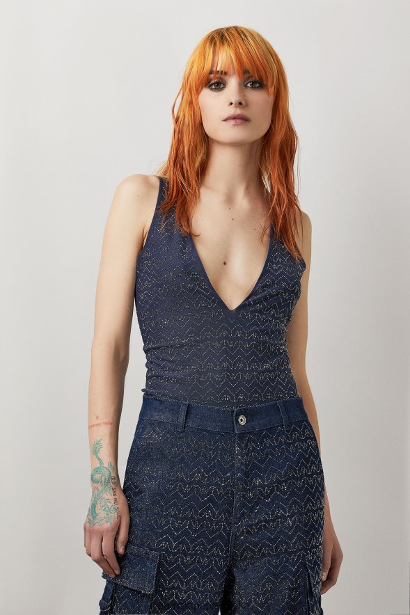 strój Patrizia Pepe monogram niebieski i stras kobiety Tiulowy top z dekoltem w kształcie litery V 866488388